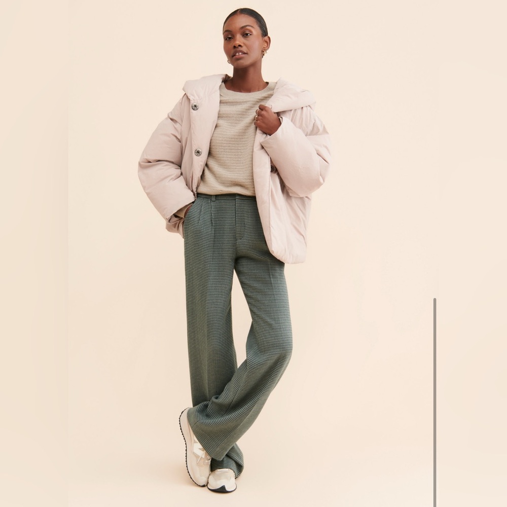 Like new large Free People cozy cloud puffer in taupe